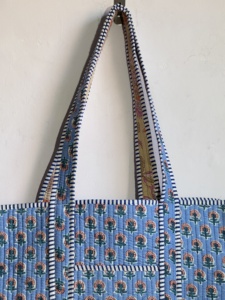 Bolsa de Mano de Algodón con Estampado Floral Azul, Diseño de Paneles, Parte Superior Abierta, para Todas las Temporadas, Estilo Bohemio - Product Image 2
