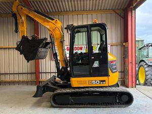 Mini-excavatrice JCB 50Z-2 d'occasion en bon état, modèle 2023, 5 tonnes, avec 3 godets (ensemble complet), poids : 10 583 lb, puissance moteur : 48 CV - Product Image 6