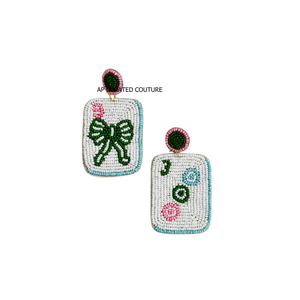 Boucles d'oreilles pendantes tendance faites à la main avec perles de rocaille, motif floral nœud papillon blanc mignon, bijoux fantaisie pour femme - Product Image 1