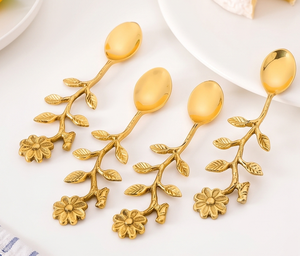 Cuillères à thé élégantes en forme de branche de fleur dorée avec longues poignées, cuillères à thé en métal poli miroir, design créatif pour une utilisation en soirée - Product Image 1