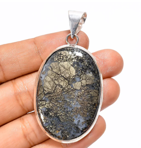 Pendentif en agate naturelle ovale taillée à la main en laiton FE |   Bijoux unisexes plaqués argent de style bohème certifiés IGI - Product Image 2