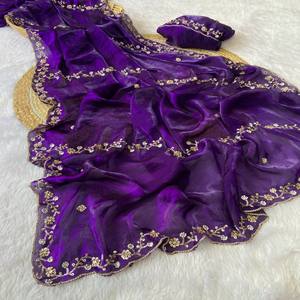 Sari de Seda Satinada Premium VASTRA COTTAGE con Borde de Cuentas y Trabajo de Calado, Estilo Bollywood, para Fiestas - Product Image 2