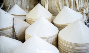Sombreros Cónicos de Bambú de Moda – Fabricante de Vietnam, Color y Estampado Personalizados al Mejor Precio - Product Image 3