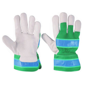 Equipo manual confiable para actividades de construcción y manipulación de equipos que ofrece un fuerte agarre con guantes de trabajo. - Product Image 1