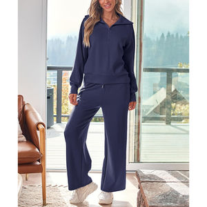 Conjunto Deportivo de 2 Piezas para Mujer con Logotipo Personalizado: Pantalones Anchos y Sudadera con Cierre de Media Cremallera - Product Image 5