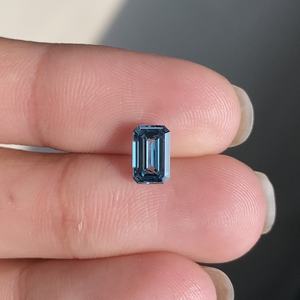 OM GEMS Hermoso Diamante Azul de Laboratorio de Corte Esmeralda de Color Azul Profundo de 1.05 Ct, Diamante Azul Suelto Cultivado en Laboratorio, Diamante Azul Suelto IGI VS1 Relleno - Product Image 1