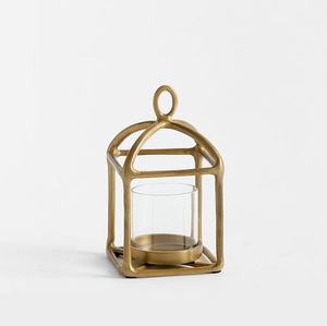 Farolillo Votivo de Hierro Fundido con Inserto de Vidrio, Portavelas Metálico Resistente con Acabado Dorado, Farolillo Decorativo para Recuerdos de Boda - Product Image 1