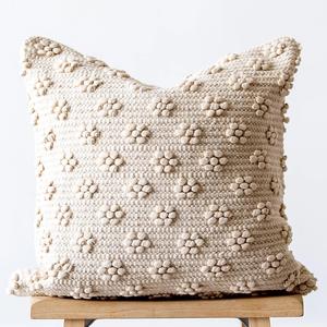 Housse de coussin en coton recyclé fait main, style bohème, tissée, décorative, avec boucles en coton, faite à la main - Product Image 1