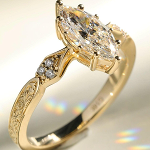 Bague de fiançailles Art Déco avec diamant de laboratoire taille marquise 2,5 carats - Product Image 5