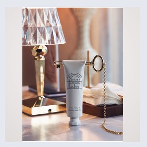 Crème hydratante pour les mains Reopyum Blanc Le Noir, lotion/crème pour les mains, produit de soin pour adoucir les mains des durites aux peaux douces. - Product Image 2
