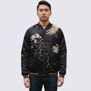 Chaqueta Sukajan de satén de moda urbana premium, tela muy suave, diseño trasero único para un look moderno. - Product Image 5