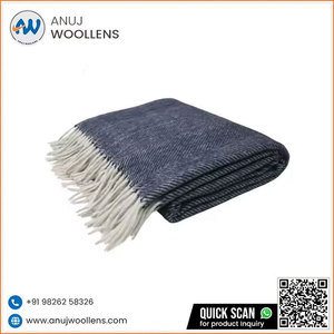 Manta de Lujo con Tejido Espigado Azul Marino, Ligera y Acogedora para Decoración del Hogar y Dormitorio - Product Image 6