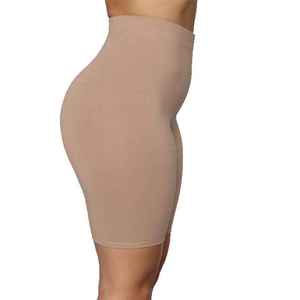 ชุดเซ็ตเสื้อยืดแขนยาวโอเวอร์ไซส์คู่กับกางเกงขาสั้นคุณภาพสูงสำหรับผู้หญิง สวมใส่สบายๆ ในช่วงฤดูร้อน - Product Image 3