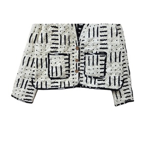 Veste en coton matelassée réversible vintage indienne faite à la main, écologique, avec motif unique imprimé au bloc, rayures, coupe douce, col en V, en lin - Product Image 5