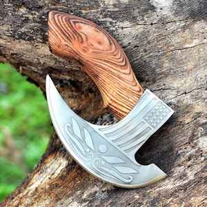 Hacha para Pizza Hecha a Mano de Alta Calidad, Forjada en Acero con Alto Contenido de Carbono, Estilo Vikingo, con Funda de Cuero y Madera Tallada para Cortar - Product Image 4