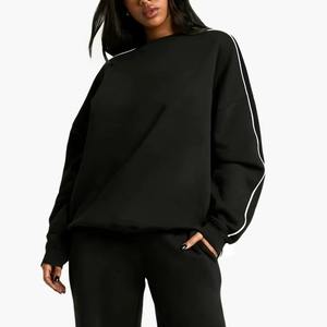 Sudadera Personalizada con Estampado Completo por Sublimación, Diseño de Hojas de Camuflaje Digital Real Tree, Cuello Redondo para Mujer - Product Image 4