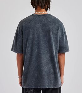 T-shirt vintage imprimé en coton 100% lourd 250 g/m² pour homme, coupe oversize décontractée, effet délavé minéral/acide, personnalisable avec logo tricoté - Product Image 3