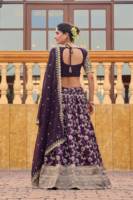 Ensemble Lehenga Choli en soie jacquard Miragi avec broderie Zari et sequins, dupatta en georgette, tenue de fête 156 jecard lehngha kh
