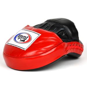 นวมชกมวย Fairtex หนังแท้สีแดงดำแบบกำหนดเอง พร้อมที่ครอบนิ้วสำหรับคิกบ็อกซิ่ง สำหรับฝึกซ้อม - Product Image 4