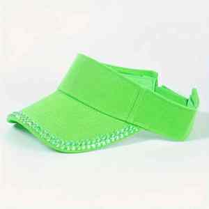 Gorra Unisex Ajustable de Alta Calidad, Estilo a Cuadros, Poliéster y Algodón, Logotipo Personalizado, Visera con Pedrería, Hecho en Vietnam - Product Image 1