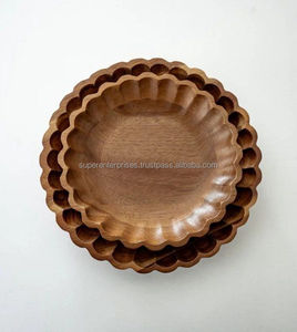 Bol en bois exclusif pour la cuisine de luxe à domicile, idéal pour mélanger les salades, présenter les fruits, durable et éco-responsable. - Product Image 3
