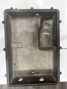 Caja de Batería de Aluminio Anodizado Negro IP65, Mecanizada por CNC, Disipación de Calor, Carga de Vehículos Eléctricos, SSR METALS - Product Image 4