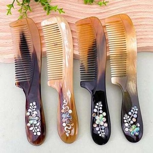 Peigne à cheveux en corne de buffle naturelle, artisanat traditionnel fait à la main, cadeau écologique - Product Image 5
