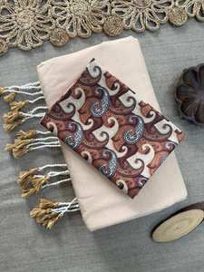 Ensemble de sari en coton Khadi tissé à la main pour l'été et les occasions professionnelles - Product Image 2