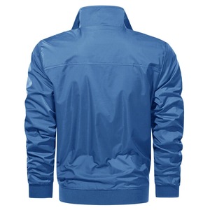 Blouson Bomber Homme Vente en Gros Vêtement d'extérieur Décontracté avec Construction Robuste Col et Poignets Côtelés Silhouette Moderne - Product Image 2