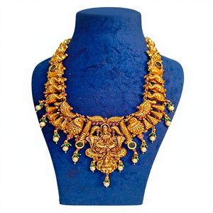 Parure de bijoux de temple Lakshmi en or antique, avec pierre Kemp, collier mat traditionnel indien du sud pour mariée - Product Image 1