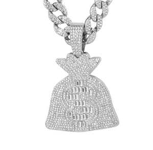 Pendentif Jésus Unisexe Personnalisé en Argent 925, Sertissage Clos, Moissanite VVS Luxe 3D Effet Glacé, Testée au Diamant - Product Image 2