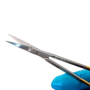 Tijeras Iris Manuales de 11 cm (4.3 pulgadas) de Largo, con Inserto de Carburo de Tungsteno, Acero Inoxidable, para Uso General en Cirugía - Product Image 6