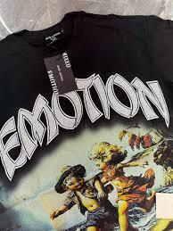 Camiseta gráfica vintage para hombre, estilo oversized, streetwear, con estampado de la palabra "EMOTION", estilo retro Y2K, manga corta, negra, de algodón. - Product Image 3