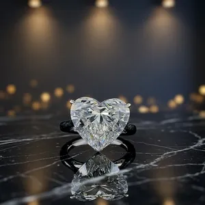 Bague de fiançailles en or 18 carats avec diamant en forme de cœur – Bijoux de mariée de luxe, design personnalisé - Product Image 2