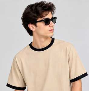 Camiseta con estampado de Pocket Graphic de Sleeping Sloth para hombre, cuello redondo, manga corta, informal, 100% algodón, de secado rápido, transpirable, color liso, con diseño de gorro de Papá Noel - Product Image 1