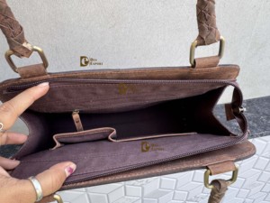 Nuevo Bolso Tote de Cuero con Grabado a Mano, Estilo Bohemio, Diseño de Girasol Vintage, Hecho a Mano, Elegante - Product Image 6