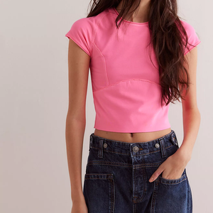 Camiseta Deportiva de Alta Calidad con Manga Corta, Control de Abdomen, Logotipo Personalizado, Color Rosa Sólido, Cuello Redondo, Corte Ajustado y Elegante para Mujer - Product Image 1