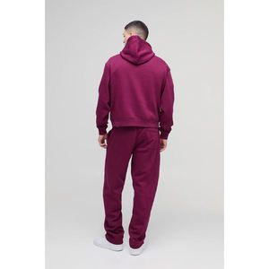 Conjunto deportivo personalizado para hombre de poliéster, top y pantalón, de alta calidad. - Product Image 2