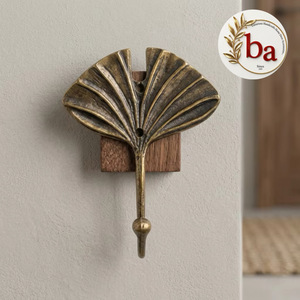 Porte-manteau mural auto-adhésif en fonte vintage, durable et écologique, pour manteaux, chapeaux et sacs, décoration - Product Image 1