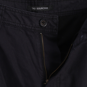 กางเกงคาร์โก้ลำลองสีดำสำหรับผู้ชาย ผ้าฝ้าย 100% แบบคลาสสิก สั่งผลิตจำนวนมากแบบ ODM พร้อมบริการติดแบรนด์และโลโก้ที่เอวตามแบบที่ต้องการ - Product Image 6