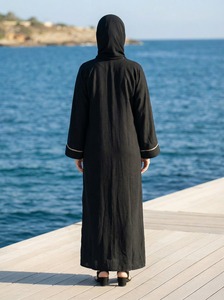 Abaya noire modeste en polyester, longueur ras du sol, pour femmes adultes, style turc du Moyen-Orient, tenue de prière, couleur unie, coupe ample - Product Image 3