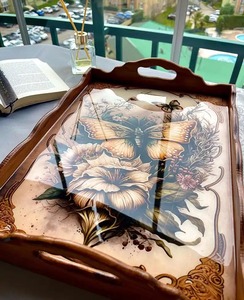 Bandeja rectangular esmaltada con estampado de flores y diseño de madera ondulada, moderna, para uso en cocina y restaurante, bandeja decorativa de UO - Product Image 2