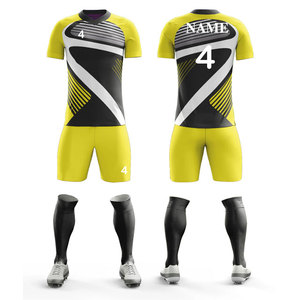 Fabricant en gros d'uniformes de football avec nom et numéro du joueur, vêtements d'entraînement 100% polyester, uniforme antibactérien, kits de football - Product Image 1