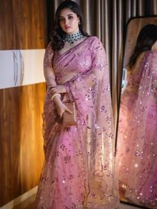 Sari rose brodé de papillons en tulle et sequins, modèle de créateur, pour femme, idéal pour les fêtes d'hiver et les mariages |   Élégant style ethnique indien - Product Image 1