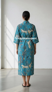 Impresionante Bata Kimono Midi de Algodón Estampada a Mano con un Divertido Estampado de Selva Safari, Vestido Largo de Cintura Alta, Bata de Baño Versátil Unisex - Product Image 5