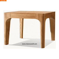 Table à manger d'extérieur géométrique carrée avec des bords arrondis, construction en teck massif, design moderne, imperméable et résistant aux UV
