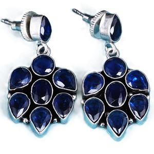 Proveedor Confiable de Pendientes Colgantes de Plata Oxidada con Cristales Bohemios, Accesorios de Moda al por Mayor, Fabricante Directo de Fábrica - Product Image 1
