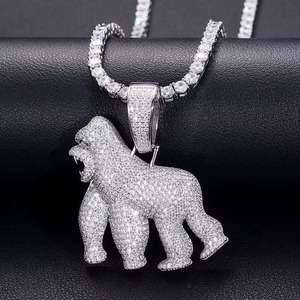 Colgante de Gorila en Plata 925 con Baño de Rodio, Moissanita de Corte Brillante, Estilo Hiphop con Temática Animal, Colgante Unisex para Fiestas y Uso Diario - Product Image 1