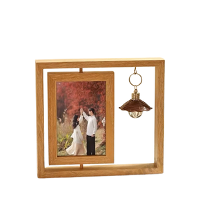 Cadre photo rotatif double face en MDF avec ornement lanterne suspendu – Présentoir photo 6 pouces, 23 × 21,5 cm - Product Image 4