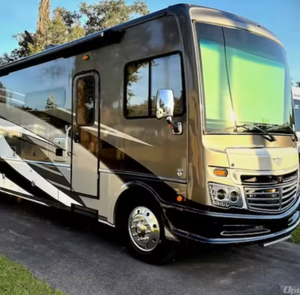 Offres abordables de camping-cars d'occasion 2020, 2022, 2024 - Fleetwood Southwind Classe A - Product Image 3